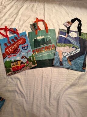 Trader Joe's Chicago Tennessee Missouri reusable bags